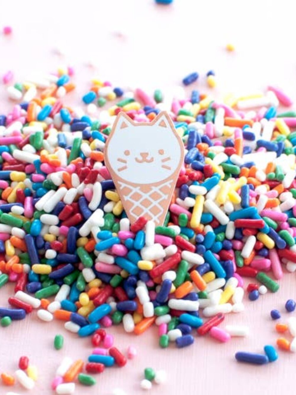 White cat cone pin